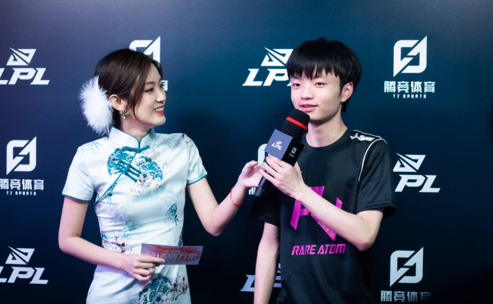 基披露12 基披露12