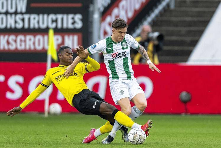 派出年轻球 派出年轻球