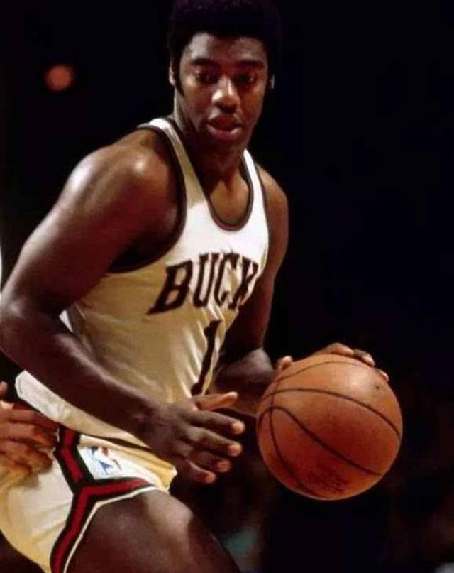 大量观众和 大量观众和