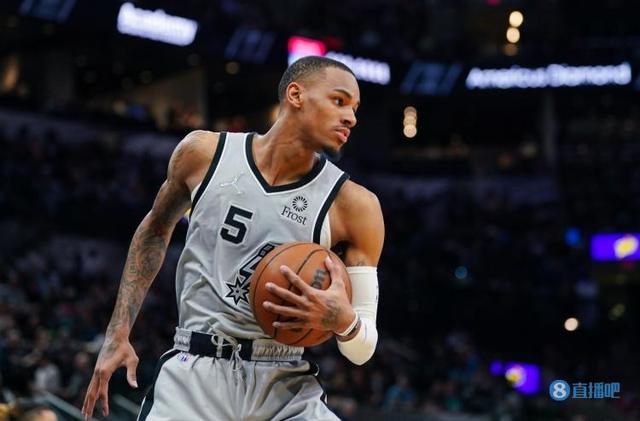 在整个比赛 在整个比赛