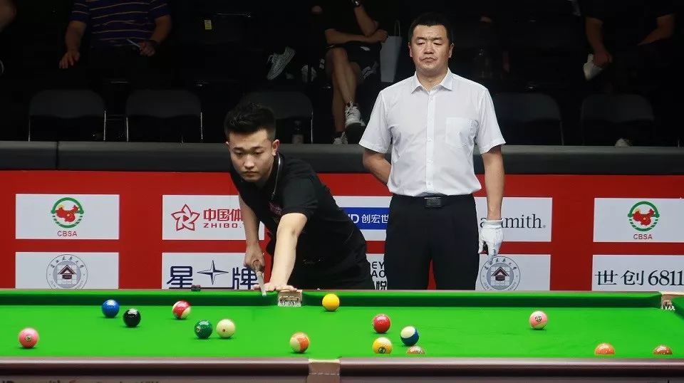 背后常常被 背后常常被