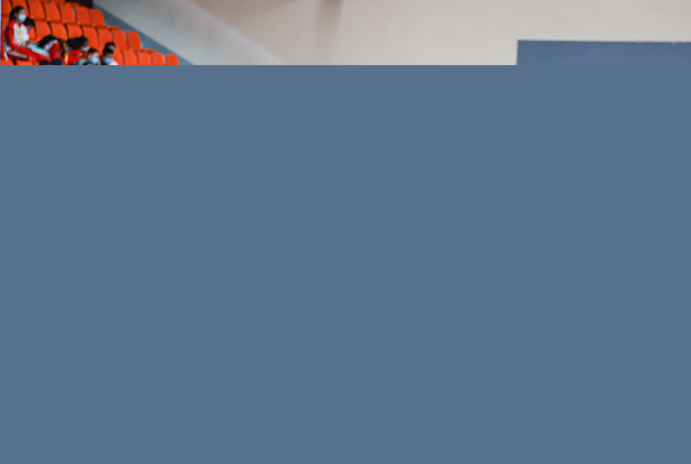 在一场充满 在一场充满