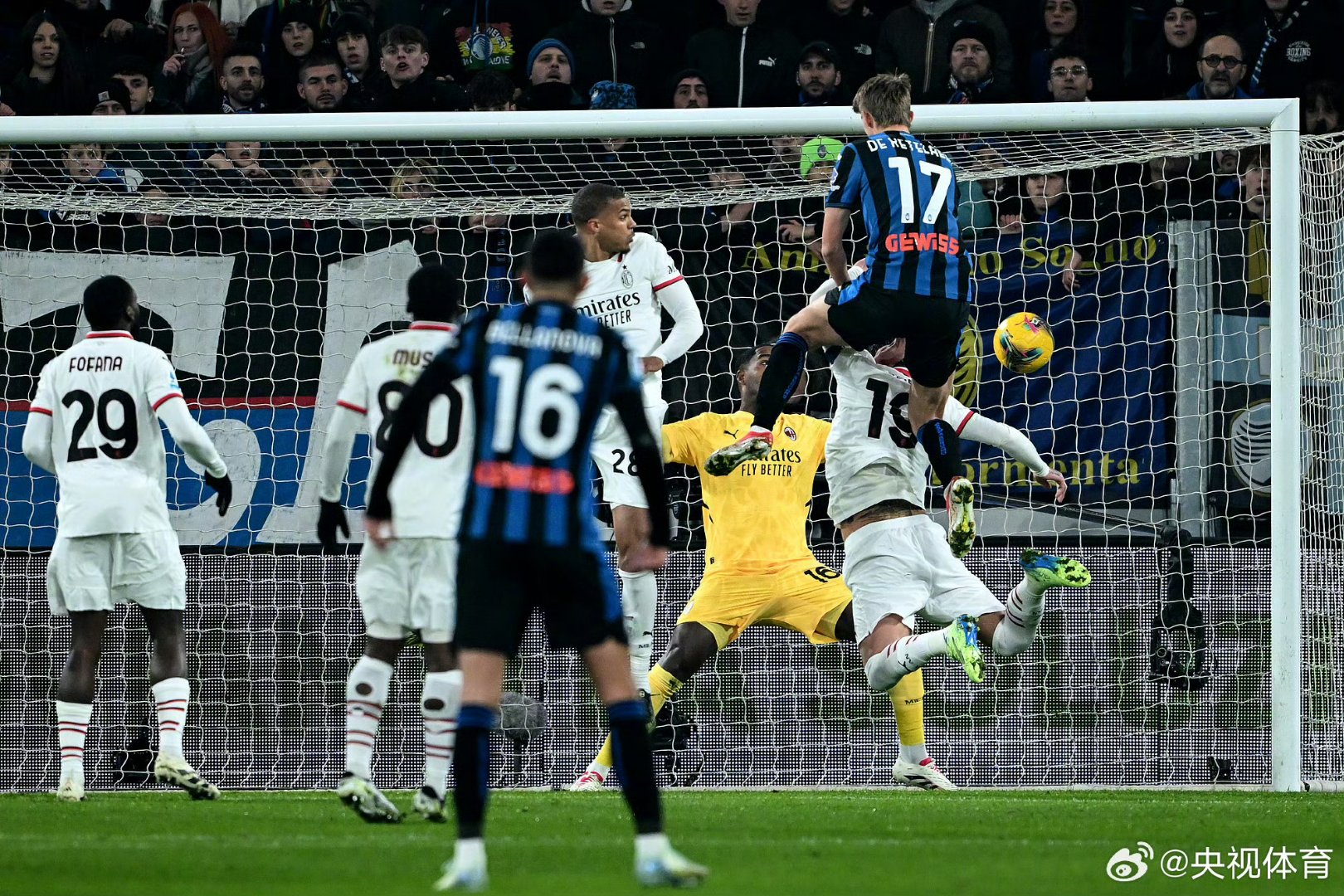 政府和各大 政府和各大